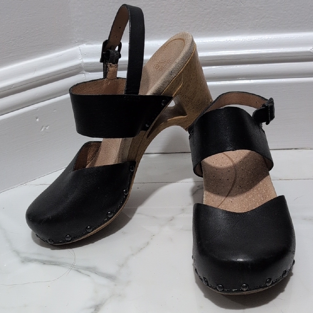 Black Leather Women's Clogs